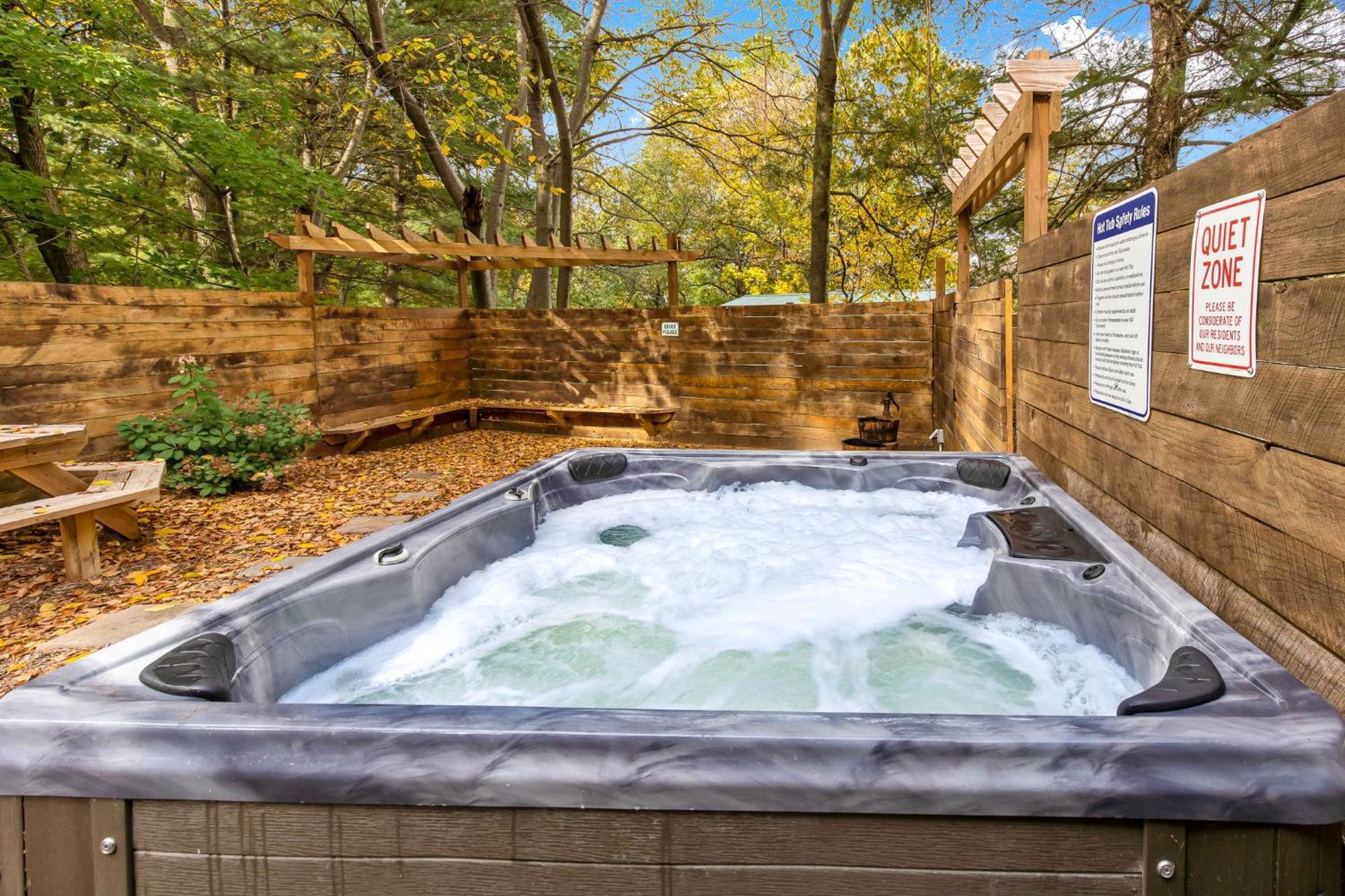 Apartmán 5 Bd W Hottub - Mins To Hunting Hiking & Fishing New Providence Exteriér fotografie